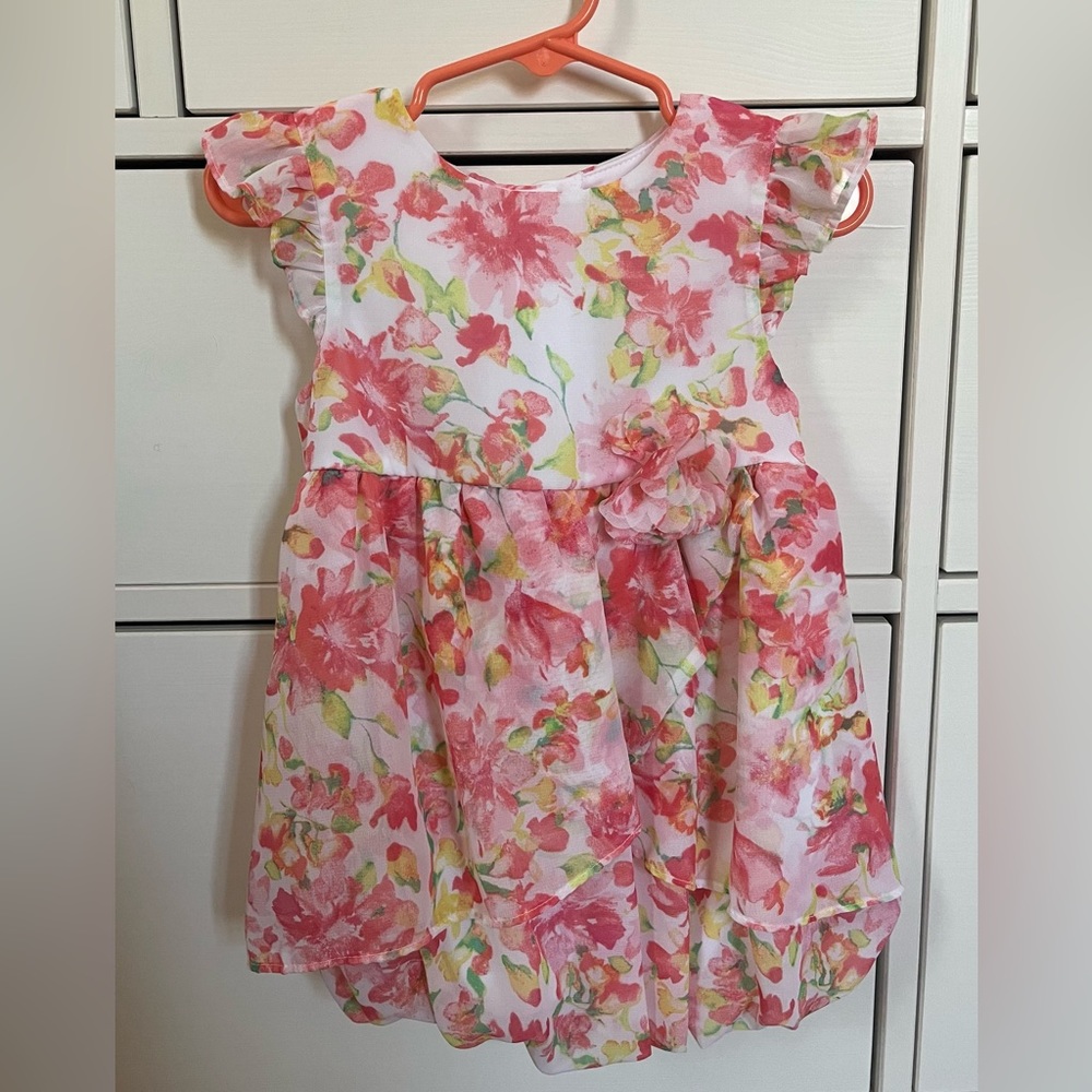 Girls 24m Floral Flutter Sleeve Dress. Youngland Baby. EUC. Bubble hem.